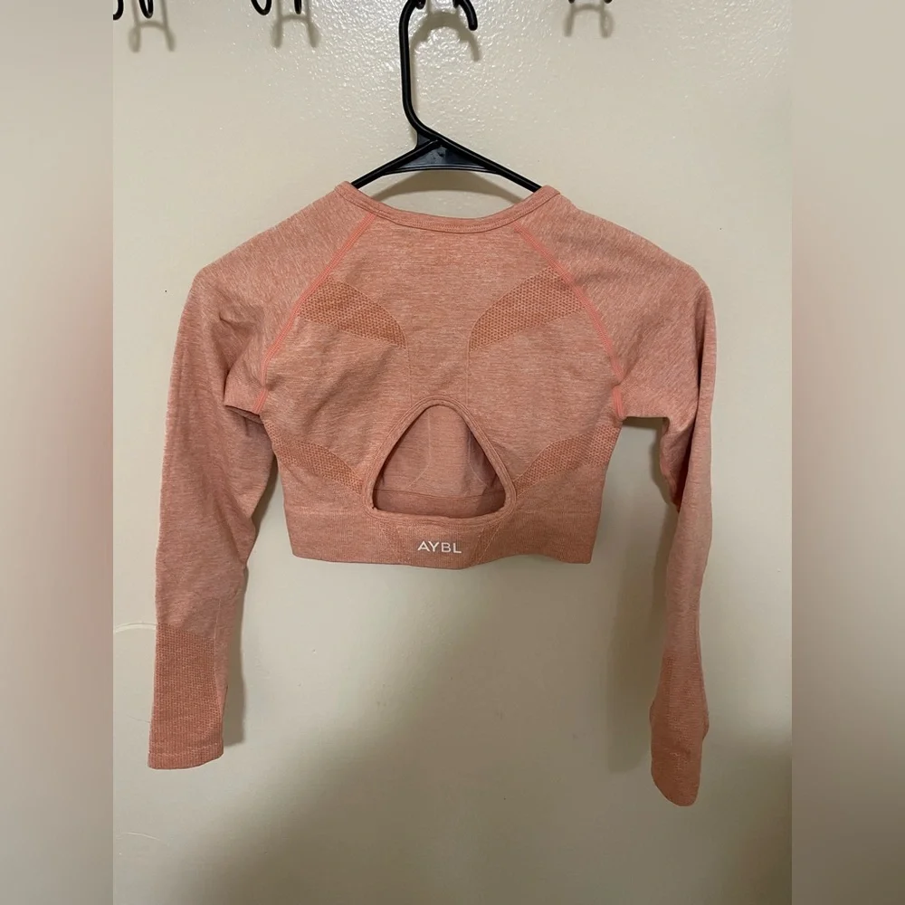 ✨Aybl Motion Collection Crop Top Size S - Picture 6 of 8